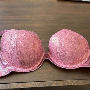 NEW Victoria’s Secret push up bra size 34D